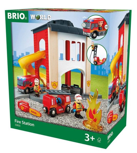 BRIO 33833 - Spielset - Große Feuerwehr Station mit Einsatzfahrzeug